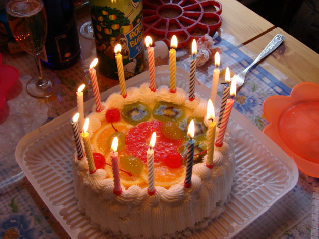 Обои картинки фото еда, торт, только