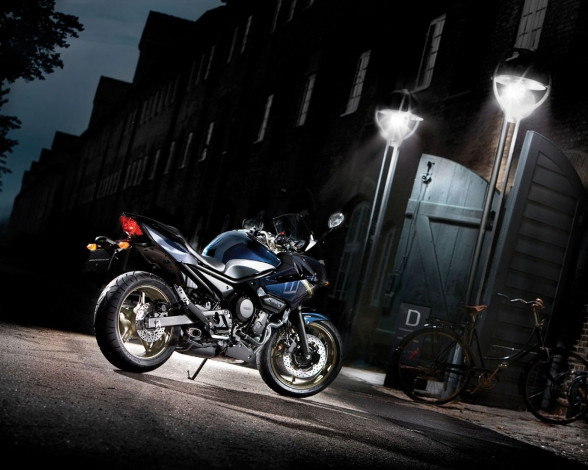 Обои картинки фото мотоциклы, yamaha