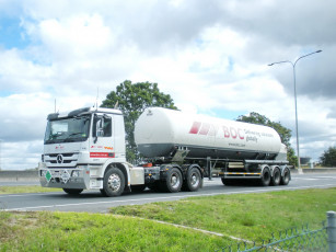 Картинка автомобили mercedes trucks