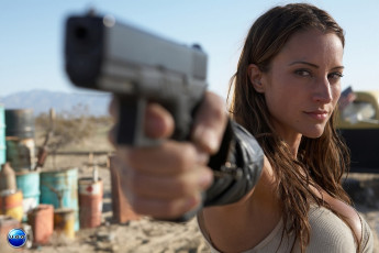 Картинка bitch slap кино фильмы america olivo стервозные штучки