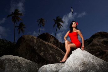 Картинка _Unsort+-НЕ+ВЫБИРАТЬ++ девушки  не выбирать камень пальма браслет платье