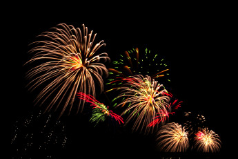 Картинка разное салюты фейерверки салют