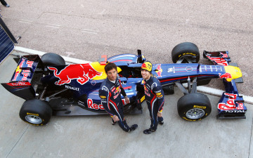 Картинка спорт формула ред булл red bull себастьян феттель марк уэббер болид