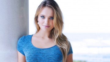 Картинка Elisandra+Tomacheski девушки   взгляд