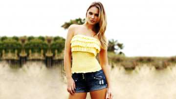 Картинка Elisandra+Tomacheski девушки   взгляд