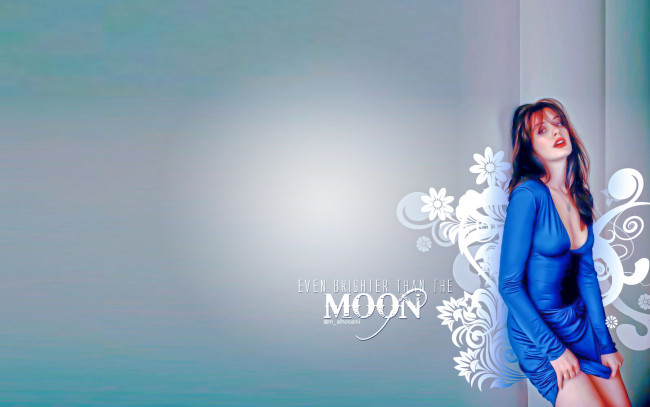 Обои картинки фото Anne Hathaway, девушки, взгляд