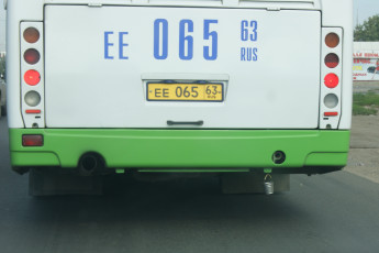 Картинка помощью такого ведра водитель будет долго мыть свой автобус юмор приколы дорога ведро