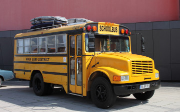 Картинка автомобили автобусы 3700 international-wayne