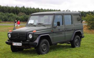 Картинка автомобили выставки уличные фото benz g280 mercedes