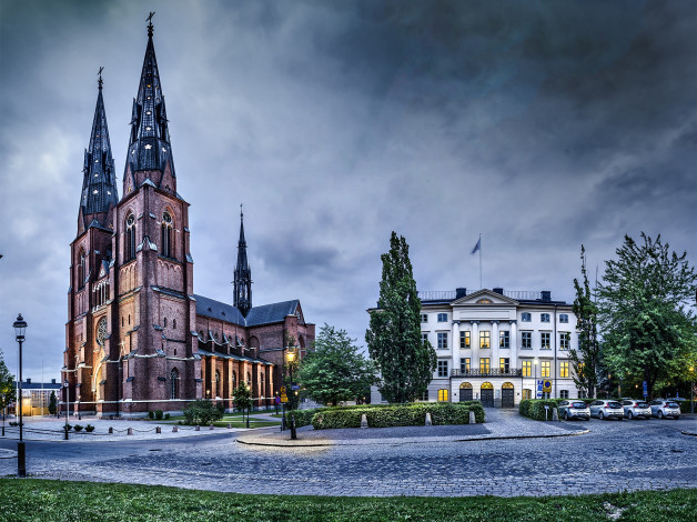Обои картинки фото упсала, швеция, города, улицы, площади, набережные, здание, улица, собор