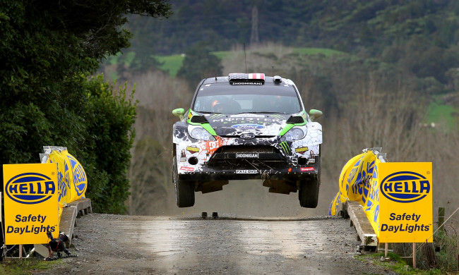 Обои картинки фото спорт, авторалли, прыжок