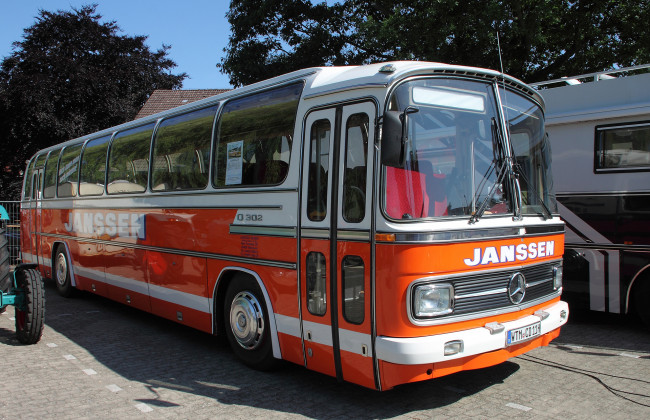 Обои картинки фото автомобили, автобусы, o302, benz, mercedes