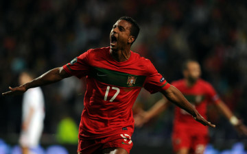 Картинка спорт футбол португалия nani футболист спортсмен игрок радость крик