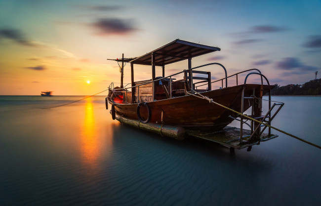 Обои картинки фото корабли, моторные лодки, тропики, сумерки, лодка