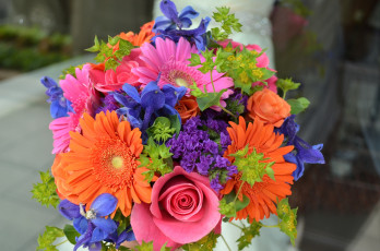 Картинка цветы букеты композиции герберы розы