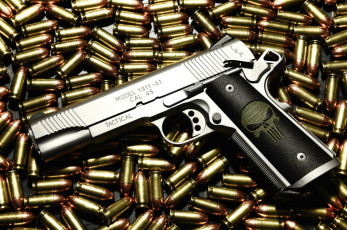 Картинка оружие пистолеты пули ствол