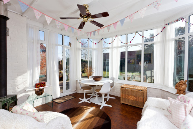 Обои картинки фото интерьер, веранды, террасы, балконы, столик, окна