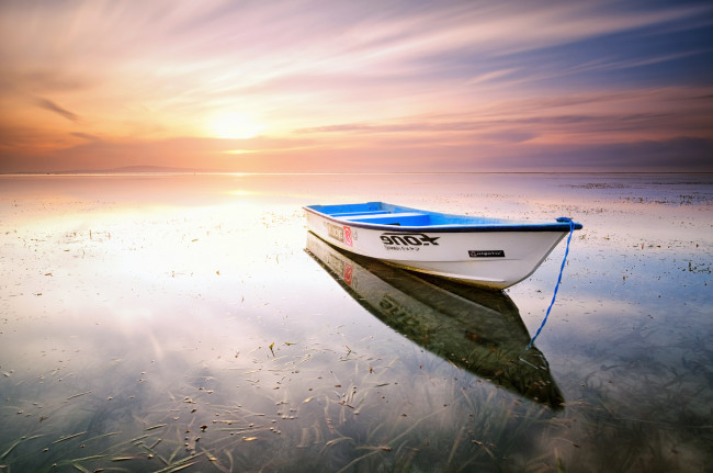 Обои картинки фото корабли, лодки,  шлюпки, лодка, рассвет, озеро