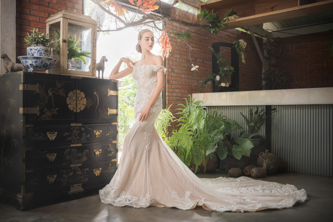 Обои картинки фото девушки, -unsort , невесты, невеста, платье, праздник, свадьба, красотка