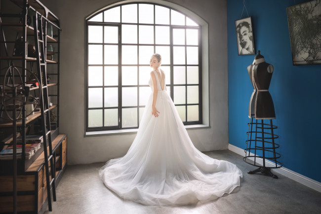 Обои картинки фото девушки, -unsort , невесты, невеста, платье, праздник, свадьба, красотка