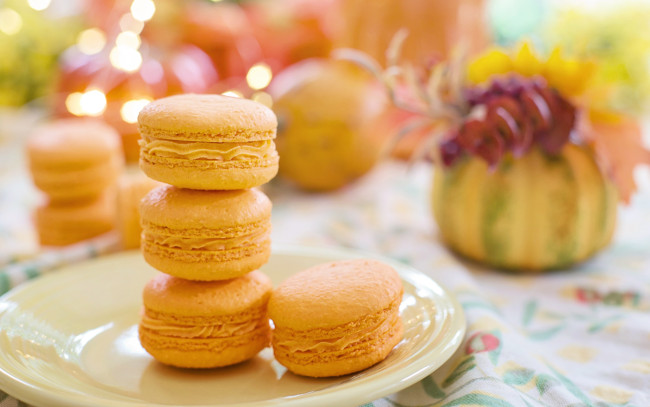 Обои картинки фото еда, макаруны, лакомство, апельсиновые