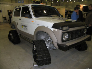 Картинка niva автомобили выставки уличные фото