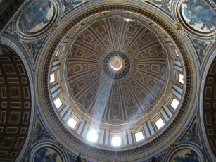 Картинка интерьер убранство роспись храма