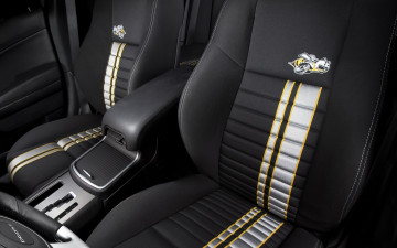 Картинка dodge charger srt8 super bee 2012 автомобили интерьеры