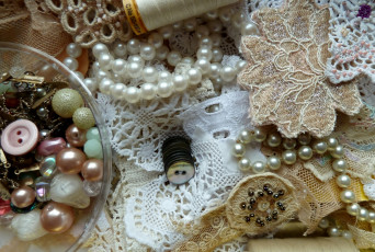 Картинка разное ремесла поделки рукоделие пуговицы ожерелье бусины нитки кружева