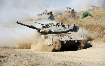 Картинка на марше техника военная пыль колонна танки марш