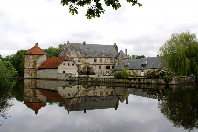 Обои картинки фото германия, castle, tatenhausen, города, дворцы, замки, крепости, замок