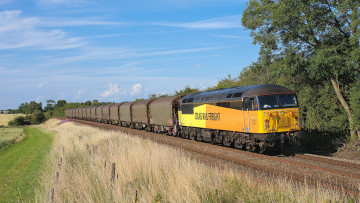 обоя техника, поезда, грузовой, состав, вагоны, локомотив, рельсы, железная, дорога