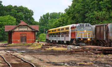 Картинка техника локомотивы рельсы домик локомотив