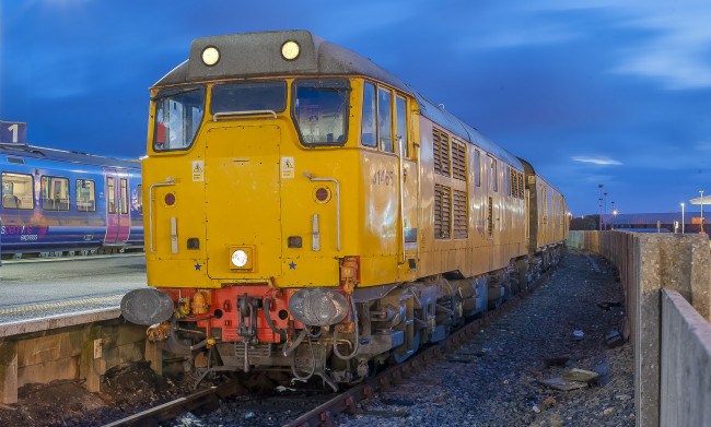 Обои картинки фото техника, поезда, состав, локомотив, дорога, железная