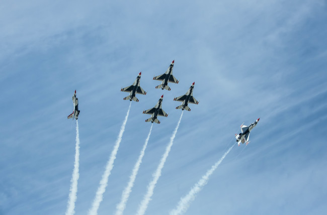 Обои картинки фото авиация, боевые самолёты, небо, самолёты