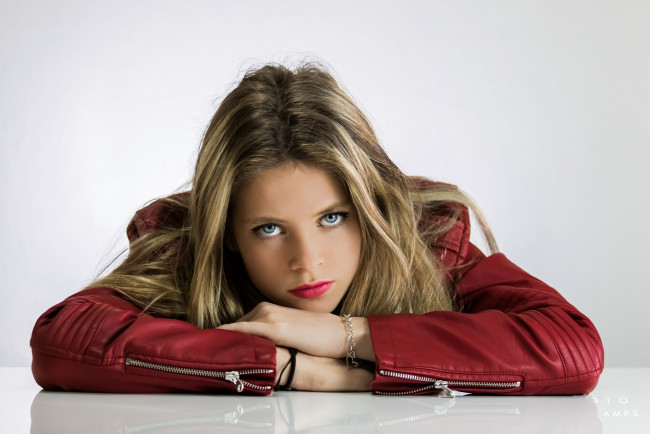 Обои картинки фото девушки, ann angel, лицо, взгляд