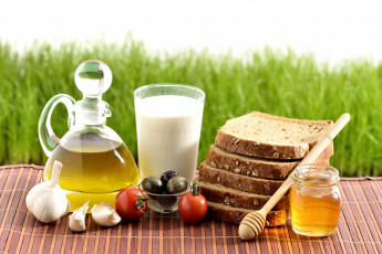 Картинка еда разное хлеб томат чеснок масло мед помидоры