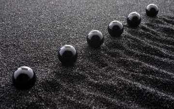 Картинка разное -+другое шары