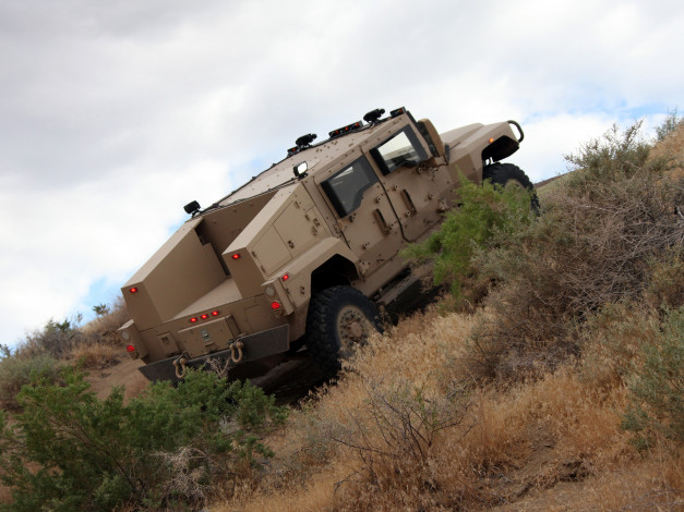 Обои картинки фото international saratoga 2011, техника, военная техника, военная