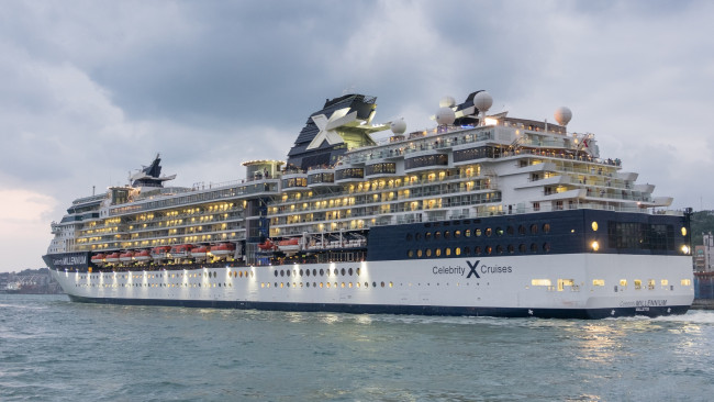 Обои картинки фото celebrity millennium, корабли, лайнеры, круиз, лайнер