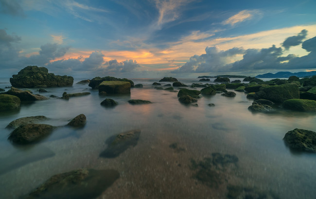 Обои картинки фото природа, моря, океаны, море, камни, закат