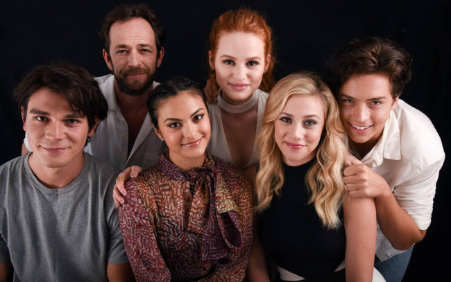 Обои картинки фото кино фильмы, riverdale , сериал, актеры