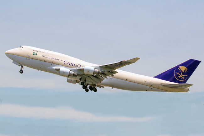 Обои картинки фото cargo b747-412bdsf, авиация, грузовые самолёты, грузоперевозки