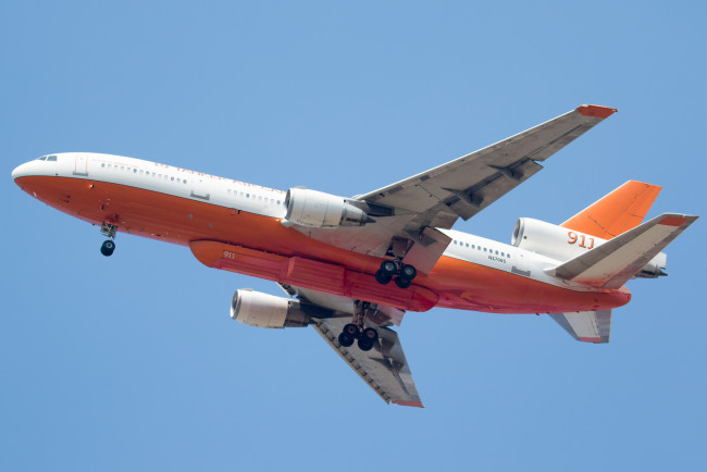 Обои картинки фото dc-10 tanker, авиация, грузовые самолёты, грузоперевозки