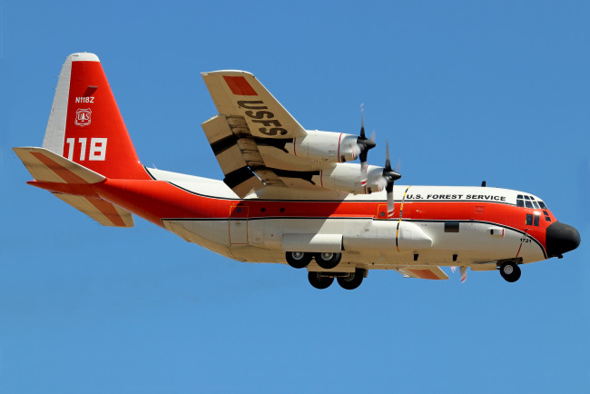 Обои картинки фото hc-130h, авиация, грузовые самолёты, грузоперевозки