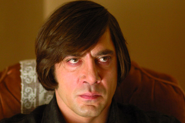 Обои картинки фото кино фильмы, no country for old men, мужчина, лицо, кресло