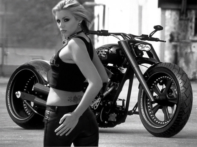 Обои картинки фото мотоциклы, мото, девушкой