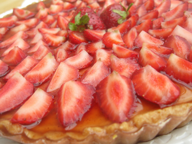 Обои картинки фото автор, varvarra, еда, пироги, клубника, пирог