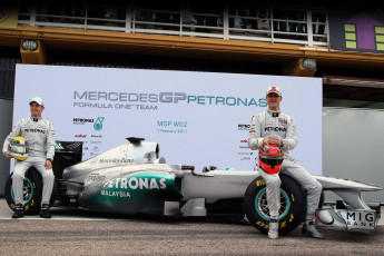 Картинка michael schumacher and nico rosberg спорт формула пилоты болид чемпионат 1