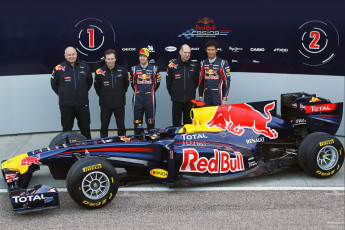 Картинка sebastian vettel and mark webber спорт формула 1 чемпионат болид команда